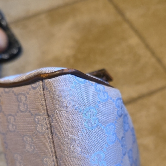 Gucci Beige and Brown Sholder Bag - Picture 6 of 15